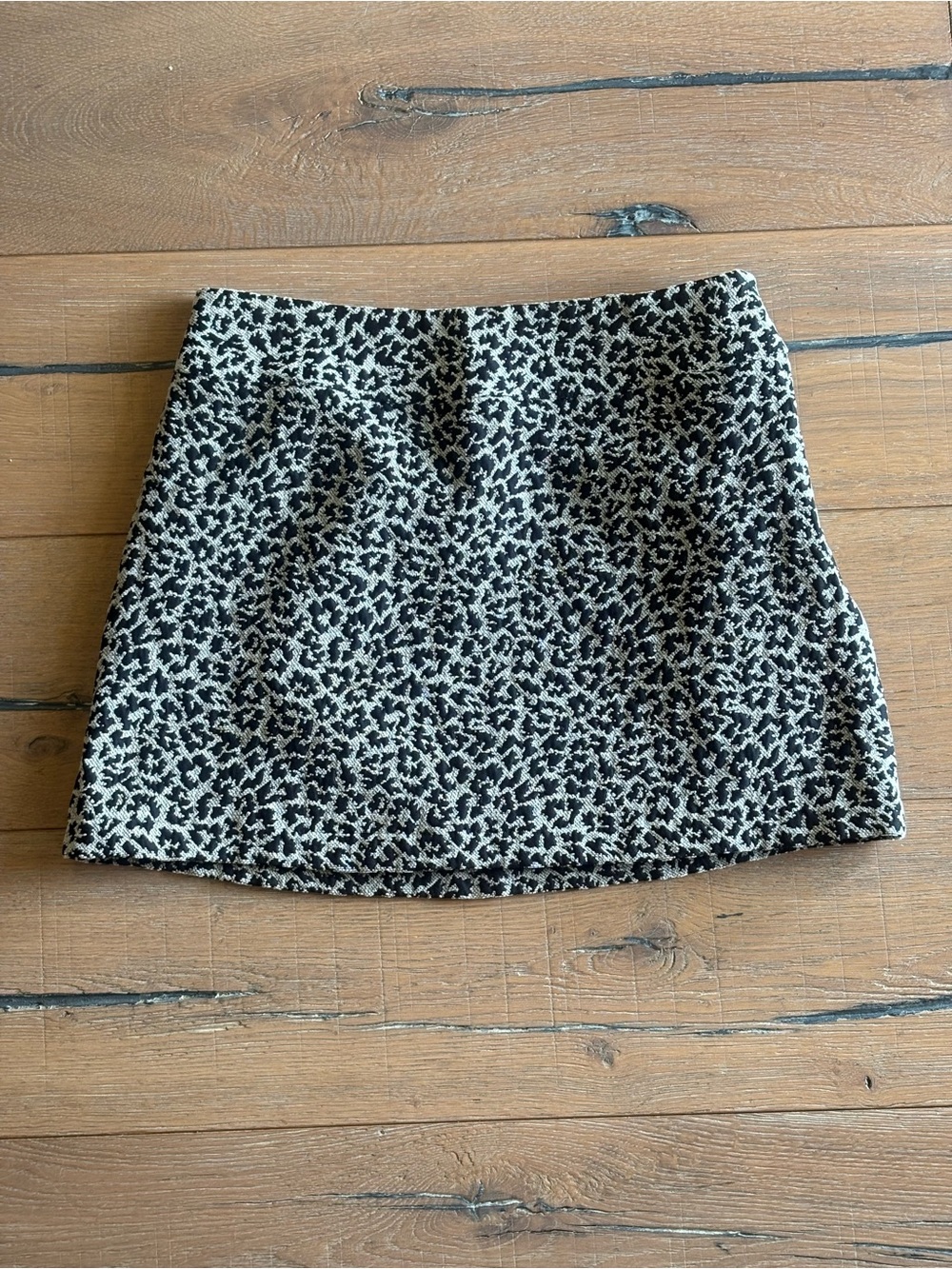 Abercrombie & Fitch Black and Cream Mini Skirt